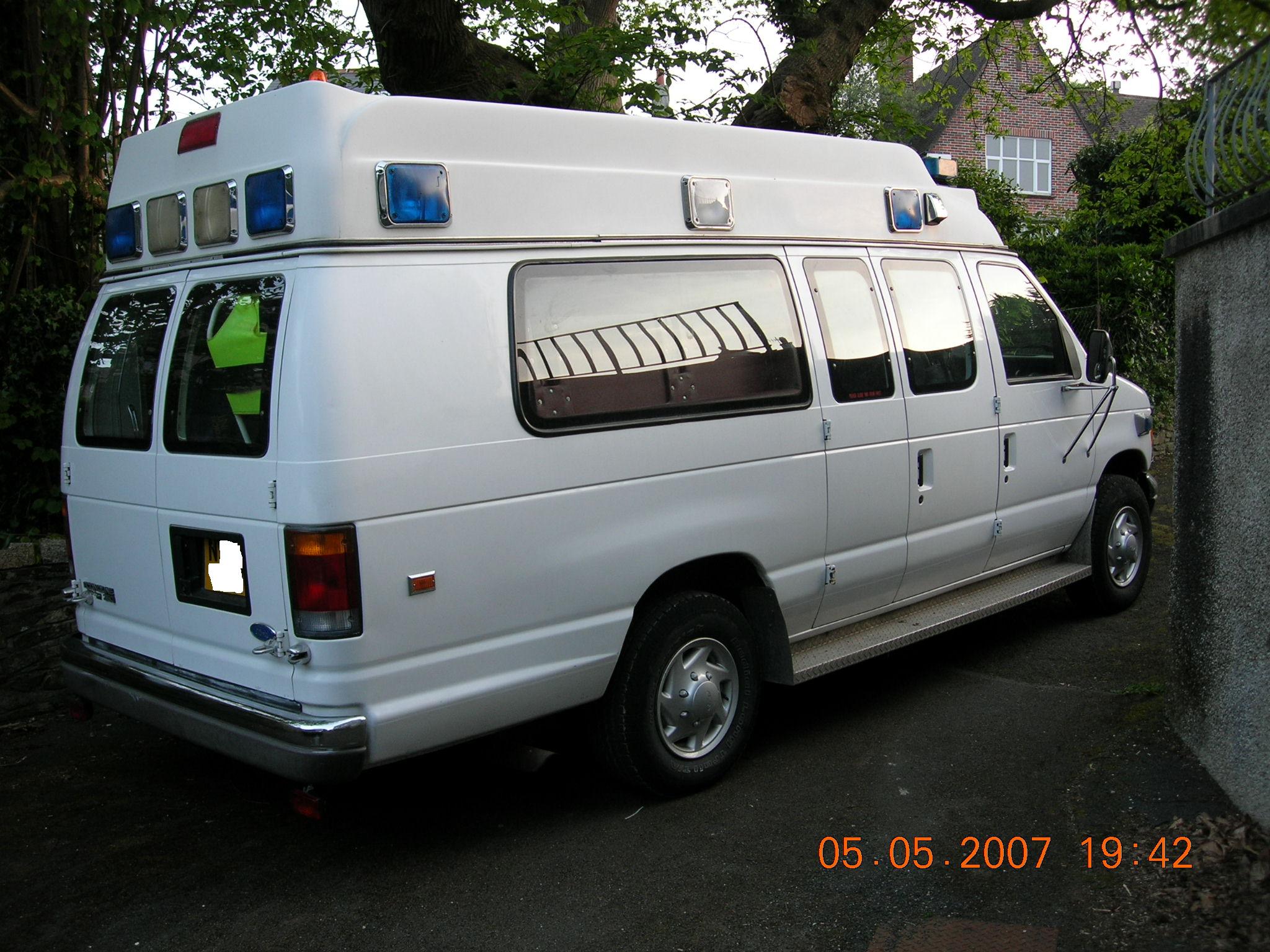 1996 Ford E350 Econoline Type 2 Van